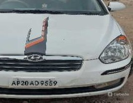 2010 हुंडई वरना Transform CRDi VGT एसएक्स ABS 2010 हुंडई वरना Transform CRDi VGT एसएक्स ABS