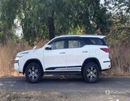2017 Toyota Fortuner 2.8 2WD MT BSIV 2017 Toyota Fortuner 2.8 2WD MT BSIV