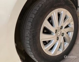 2016 மாருதி ஸ்விப்ட் Dzire இசட்எக்ஸ்ஐ 2016 மாருதி ஸ்விப்ட் Dzire இசட்எக்ஸ்ஐ