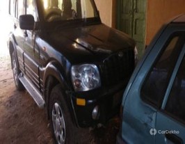 2004 Mahindra Scorpio 2.6 GLX 2004 Mahindra Scorpio 2.6 GLX