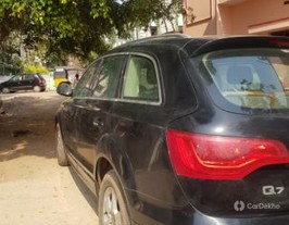2011 ಆಡಿ ಕ್ಯೂ7 3.0 TDI quattro 2011 ಆಡಿ ಕ್ಯೂ7 3.0 TDI quattro