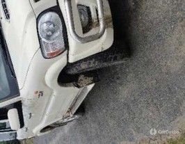 2011 Mahindra Scorpio VLX 2WD AIRBAG BSIV 2011 Mahindra Scorpio VLX 2WD AIRBAG BSIV