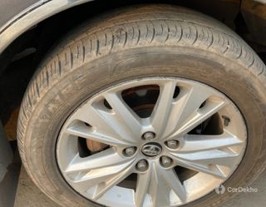 2016 Toyota Innova Crysta 2.7 ZX AT BSIV 2016 Toyota Innova Crysta 2.7 ZX AT BSIV
