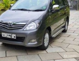 2010 Toyota Innova 2.5 V Diesel 7-seater 2010 Toyota Innova 2.5 V Diesel 7-seater