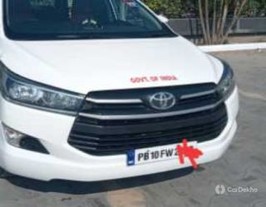 2016 Toyota Innova Crysta 2.4 G MT 8S BSIV 2016 Toyota Innova Crysta 2.4 G MT 8S BSIV
