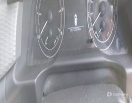 2018 Toyota Innova Crysta 2.4 G MT BSIV 2018 Toyota Innova Crysta 2.4 G MT BSIV