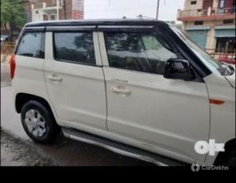 2018 మహీంద్రా TUV 300 T4 Plus 2018 మహీంద్రా TUV 300 T4 Plus