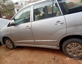 2015 Toyota Innova 2.5 G (Diesel) 7 Seater BS IV 2015 Toyota Innova 2.5 G (Diesel) 7 Seater BS IV