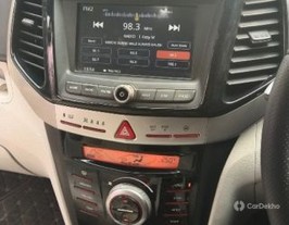 2019 Mahindra XUV300 W8 Option Diesel BSIV 2019 Mahindra XUV300 W8 Option Diesel BSIV