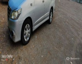 2014 Toyota Innova 2.5 G (Diesel) 8 Seater 2014 Toyota Innova 2.5 G (Diesel) 8 Seater