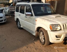 2013 Mahindra Scorpio EX 2WD 7S 2013 Mahindra Scorpio EX 2WD 7S