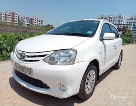 2013 టయోటా ఇతియోస్ Liva డీజిల్ TRD Sportivo 2013 టయోటా ఇతియోస్ Liva డీజిల్ TRD Sportivo