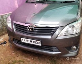 2006 टोयोटा इनोवा 2.5 जी (डीजल) 8 Seater BS IV 2006 टोयोटा इनोवा 2.5 जी (डीजल) 8 Seater BS IV
