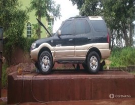 2010 टाटा नई Safari DICOR 2.2 एलएक्स 4x2 2010 टाटा नई Safari DICOR 2.2 एलएक्स 4x2