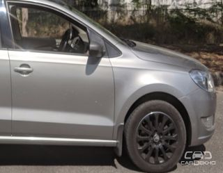 2016 Skoda Rapid 1.5 TDI AT Ambition With Alloy Wheel 2016 Skoda Rapid 1.5 TDI AT Ambition With Alloy Wheel