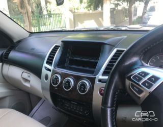 2013 Mitsubishi Pajero Sport 4X4 AT 2013 Mitsubishi Pajero Sport 4X4 AT