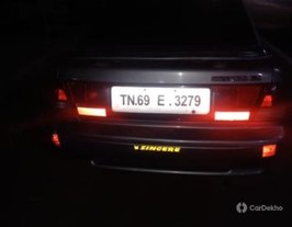 2000 മാരുതി എസ്റ്റീം എൽഎക്സ് 2000 മാരുതി എസ്റ്റീം എൽഎക്സ്