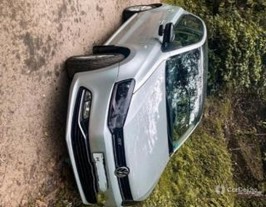 2015 వోక్స్వాగన్ పోలో 1.2 MPI Highline 2015 వోక్స్వాగన్ పోలో 1.2 MPI Highline