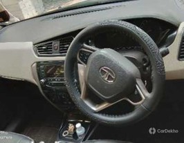 2015 टाटा ज़ेस्ट Revotron 1.2T XMS 2015 टाटा ज़ेस्ट Revotron 1.2T XMS