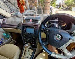 2006 Skoda Laura L n K 1.9 PD AT 2006 Skoda Laura L n K 1.9 PD AT