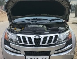 2014 Mahindra XUV500 W8 2WD 2014 Mahindra XUV500 W8 2WD