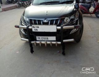 2015 Mahindra XUV500 W10 2WD 2015 Mahindra XUV500 W10 2WD