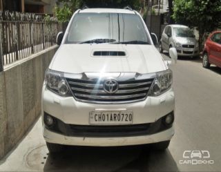 2012 Toyota Fortuner 4x2 4 Speed AT TRD Sportivo 2012 Toyota Fortuner 4x2 4 Speed AT TRD Sportivo