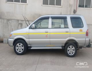 2015 Chevrolet Tavera Neo 3 LS 7 Str 2015 Chevrolet Tavera Neo 3 LS 7 Str