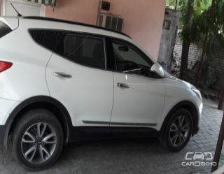 2014 Hyundai Santa Fe 2WD MT 2014 Hyundai Santa Fe 2WD MT