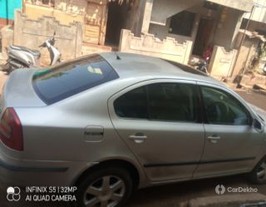 2006 स्कोडा लौरा L n K 1.9 PD AT 2006 स्कोडा लौरा L n K 1.9 PD AT
