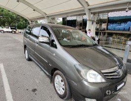 2010 Toyota Innova 2.5 V Diesel 7-seater 2010 Toyota Innova 2.5 V Diesel 7-seater