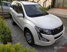 2018 Mahindra XUV500 W6 2WD 2018 Mahindra XUV500 W6 2WD