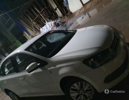 2015 Volkswagen Vento 1.2 TSI Highline AT 2015 Volkswagen Vento 1.2 TSI Highline AT