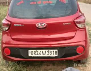 Hyundai Grand i10 1.2 CRDi Sportz Dual Tone Hyundai Grand i10 1.2 CRDi Sportz Dual Tone
