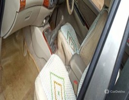 2011 Toyota Innova 2.5 G (Diesel) 8 Seater BS IV 2011 Toyota Innova 2.5 G (Diesel) 8 Seater BS IV