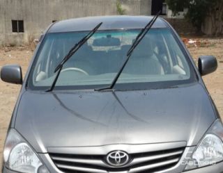 2012 Toyota Innova 2.5 E Diesel MS 8-seater 2012 Toyota Innova 2.5 E Diesel MS 8-seater