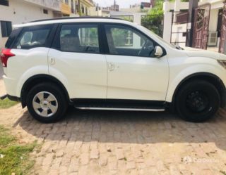 Mahindra XUV500 AT G 2.2 MHWAK Mahindra XUV500 AT G 2.2 MHWAK