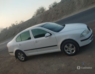 Skoda Laura 1.9 TDI MT Ambiente Skoda Laura 1.9 TDI MT Ambiente
