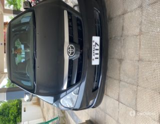 Toyota Innova 2.5 V Diesel 8-seater Toyota Innova 2.5 V Diesel 8-seater