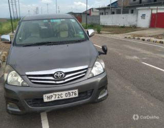 Toyota Innova 2.5 V Diesel 7-seater Toyota Innova 2.5 V Diesel 7-seater