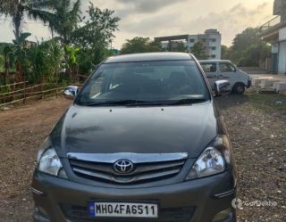 Toyota Innova 2.5 G (Diesel) 8 Seater BS IV Toyota Innova 2.5 G (Diesel) 8 Seater BS IV