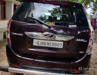Mahindra XUV500 W8 FWD Mahindra XUV500 W8 FWD