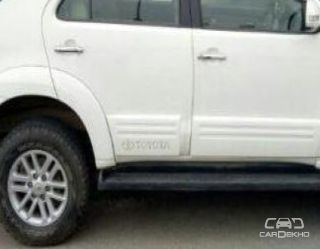 2012 Toyota Fortuner 4x2 4 Speed AT 2012 Toyota Fortuner 4x2 4 Speed AT