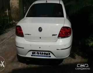 2010 Fiat Linea T-Jet Emotion 2010 Fiat Linea T-Jet Emotion