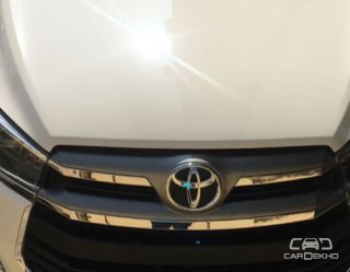 2017 Toyota Innova Crysta 2.4 VX MT 8S 2017 Toyota Innova Crysta 2.4 VX MT 8S