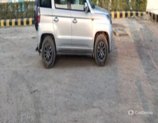 Mahindra TUV 300 T10 Mahindra TUV 300 T10