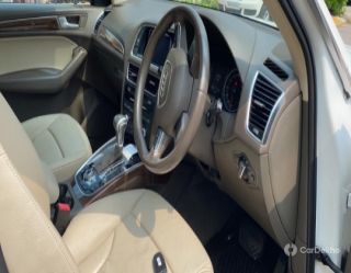 Audi Q5 30 TDI quattro Premium Plus Audi Q5 30 TDI quattro Premium Plus