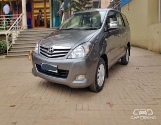 2009 Toyota Innova 2.5 VX 8 STR 2009 Toyota Innova 2.5 VX 8 STR