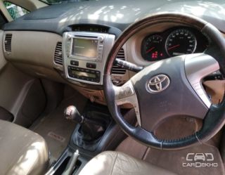 2015 Toyota Innova 2.5 Z Diesel 7 Seater 2015 Toyota Innova 2.5 Z Diesel 7 Seater