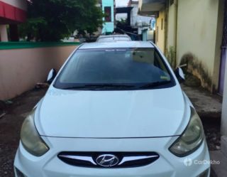 Hyundai Verna 1.6 SX CRDi (O) Hyundai Verna 1.6 SX CRDi (O)